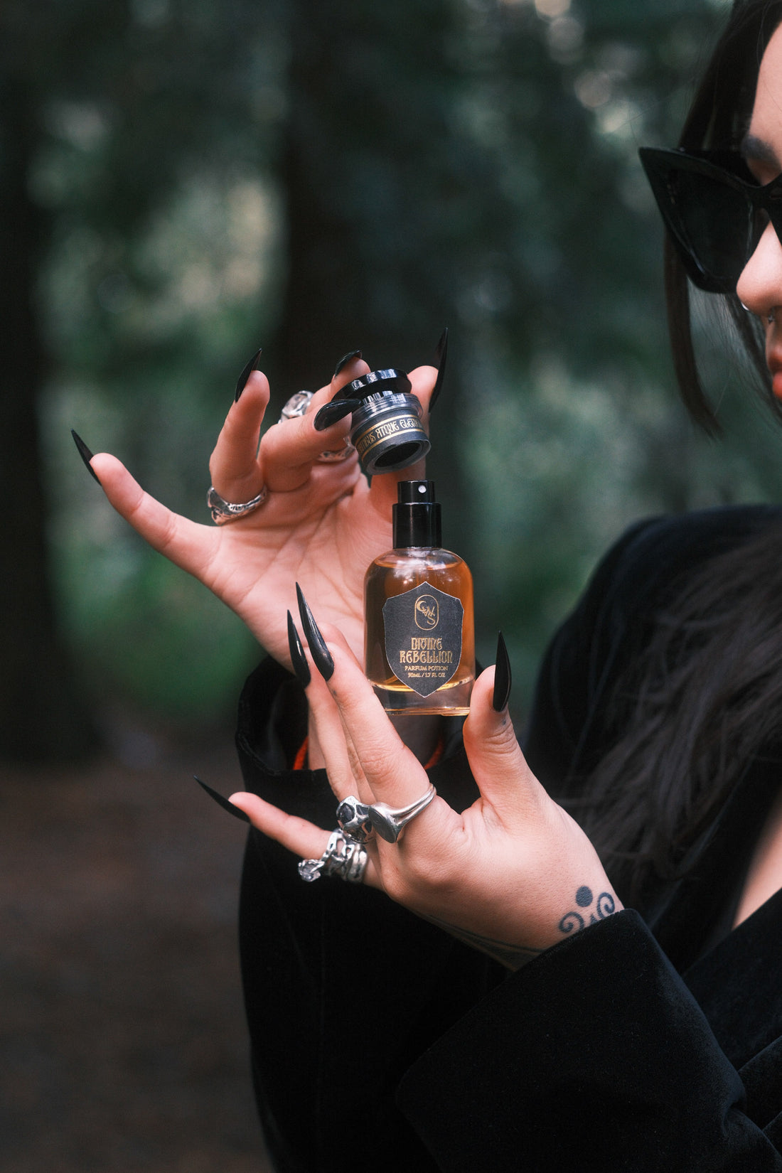 Divine Rebellion Parfum